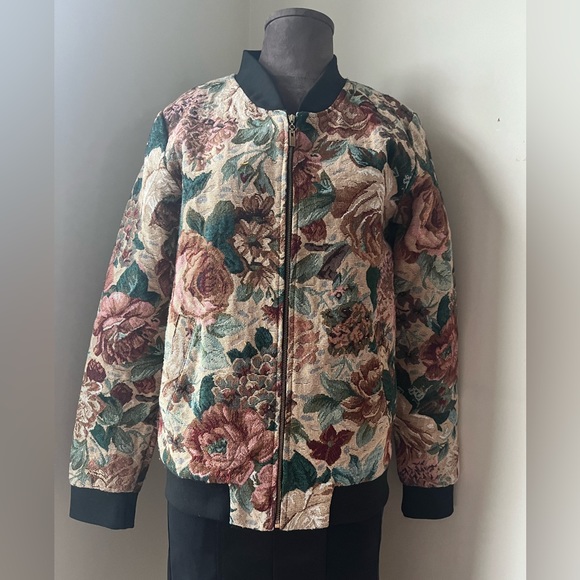 Tapestry Floral Bomber Jacket - Picture 3 of 11